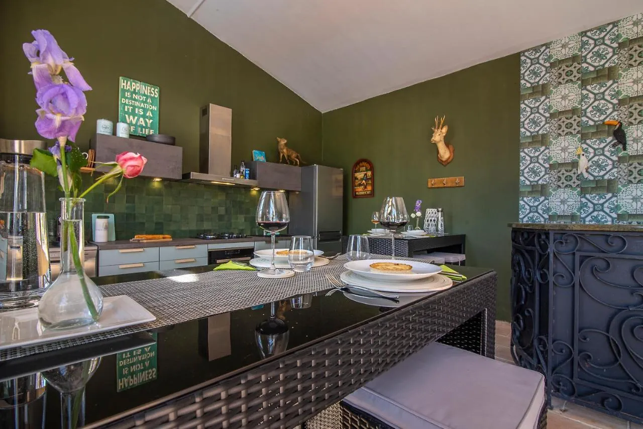 Escudes Bed & Breakfast Vigueron