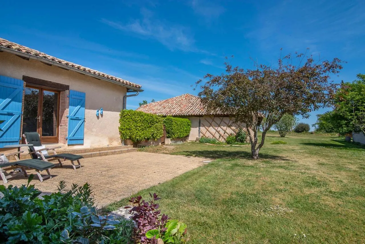 Escudes Bed & Breakfast Vigueron 0*,  France